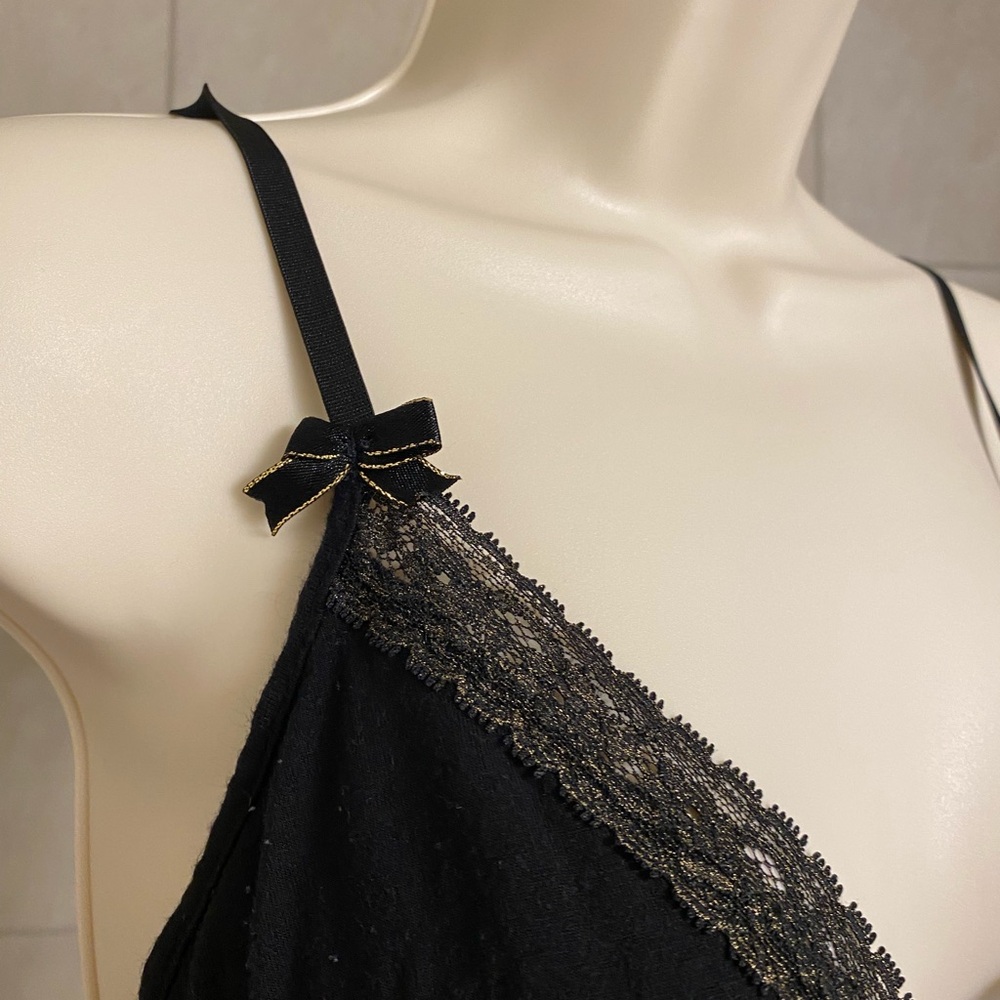 EUC Cynthia Rowley black with black/gold lace negligee, size Medium - Picture 3 of 5